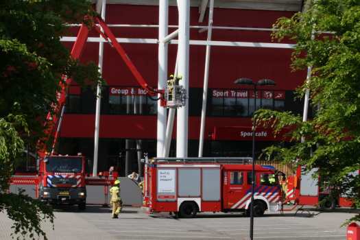 Waar rook is, is vuur? Brand bij AZ-stadion blijkt jeugdbrandweer training