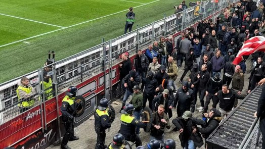 Nieuwe beelden relschoppers bij AZ-wedstrijd in Opsporing Verzocht: “Meld je vóór maandag 13:00 uur”