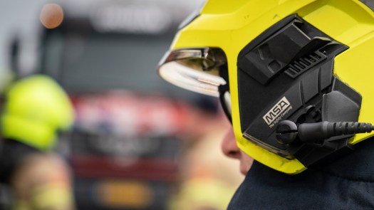 Oplettende buurtbewoner blust brand in garagebox Heiloo