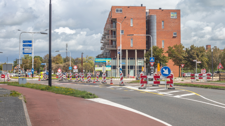 Fiets- en voetpaden langs werkzaamheden Zuidtangent ook dicht: “Niet veilig genoeg”