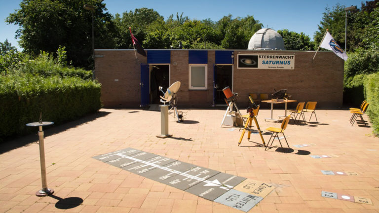 Van zwarte gaten tot sterren, Waardse Sterrenwacht houdt Basiscursus Astronomie 🗓
