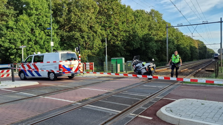 Dodelijk treinongeval op spoorwegovergang Kerkelaan in Heiloo