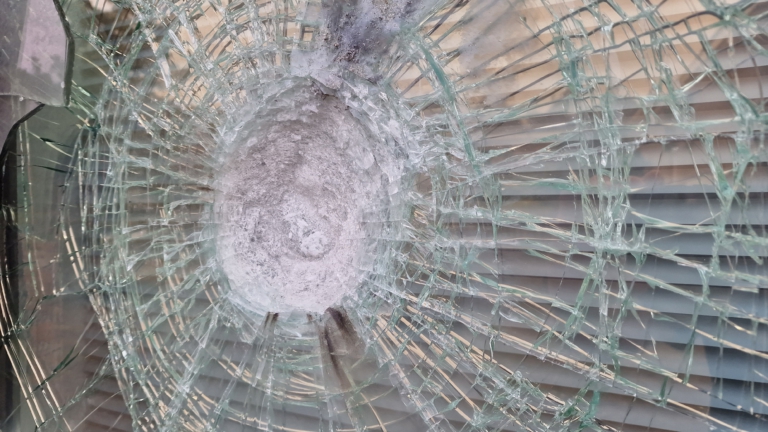Opnieuw explosies in Alkmaar; buurtbewoners opgeschrikt door ‘bom’ bij ABN AMRO