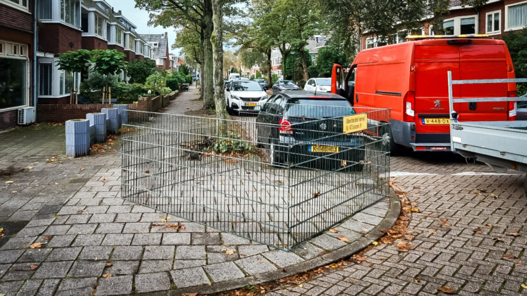 GP Groot gaat bladeren uit bladkorven voor Stadswerk072 omvormen tot compost