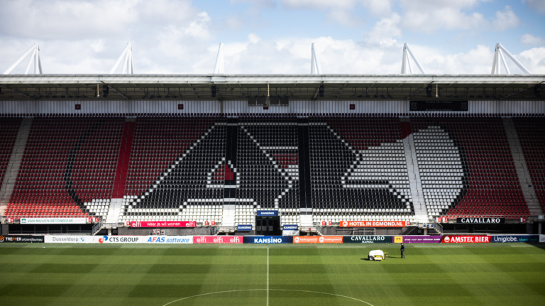 Tientallen mensen aangehouden voor wedstrijd AZ – Aston Villa op Alkmaars station