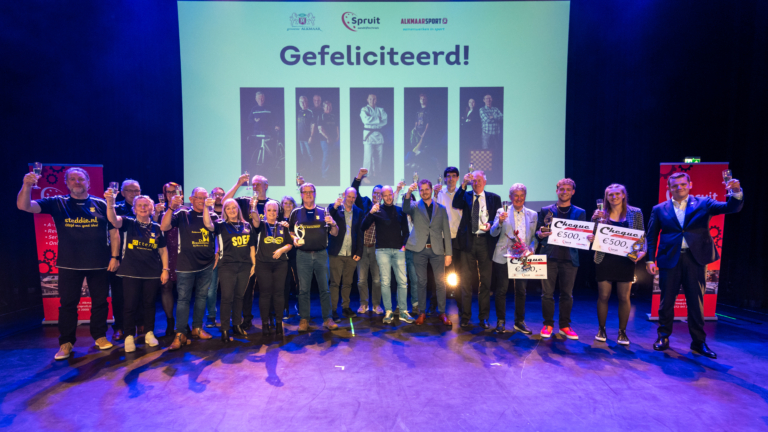 Luke de Weert tijdens feestelijk Sportgala bekroond tot Alkmaarse sporter van het jaar