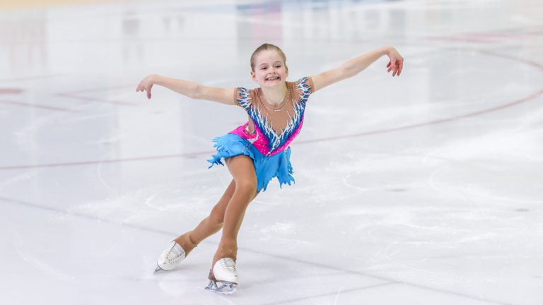 Succesvol weekend voor kunstrijders van Deen Figure Skating met vier podiumplekken