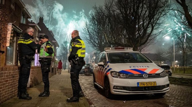 Alkmaar bereidt zich voor op jaarwisseling, geen signalen van onrust ‘maar garantie evenmin’