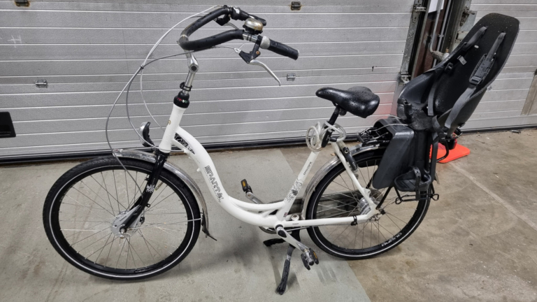 Verdachte van fietsdiefstal gesnapt in Zuid-Scharwoude, eigenaar fiets gezocht