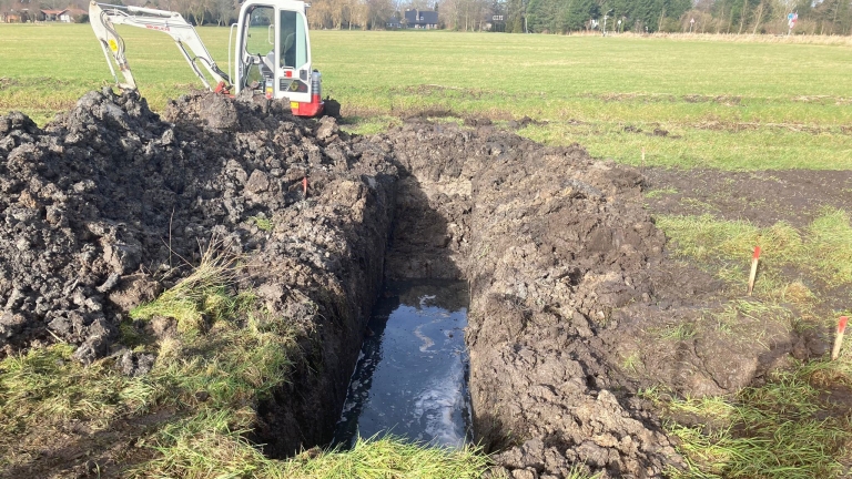 Omleiding vanwege poepwater: rioolpersleiding aan Westgrasdijk (toch niet) gebroken