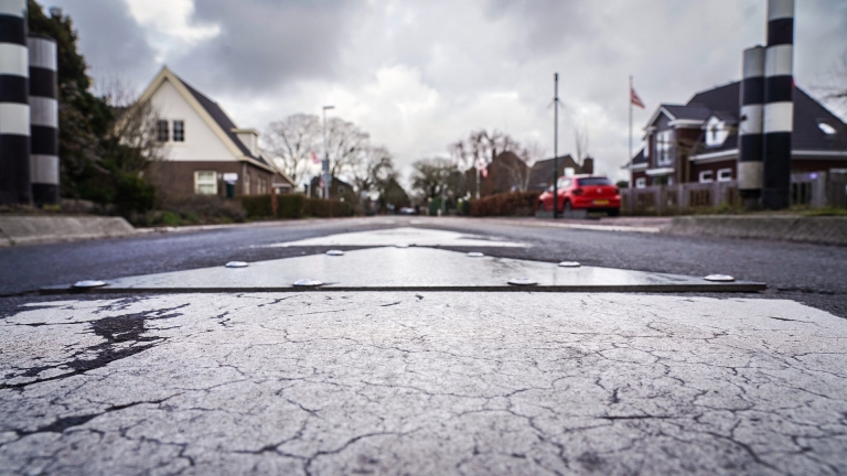 Zorgen om pasjes spitspaal in Herenweg: “Geef ze een vinger, dan nemen ze je hele hand”