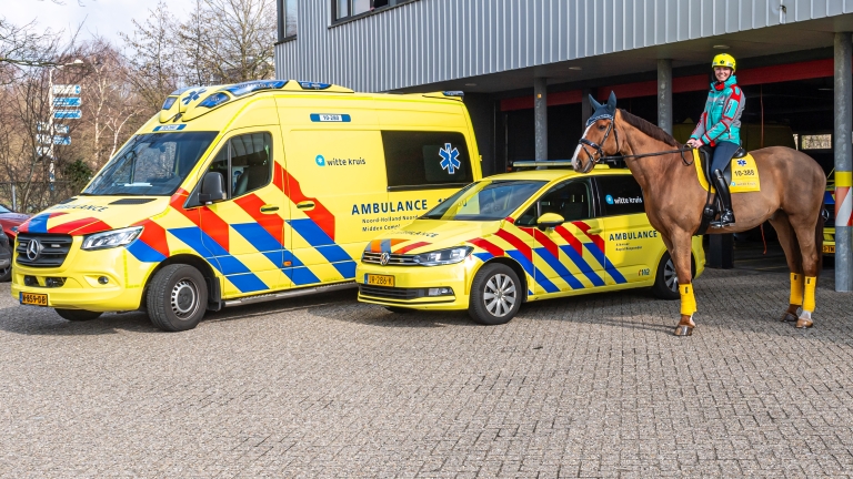 Ambulancedienst gaat testen met ‘oeroude techniek’: “Het heeft bij ons ook even tijd nodig gehad”