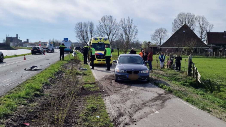 Jonge fietsster door oog van de naald bij bizar ongeval N203