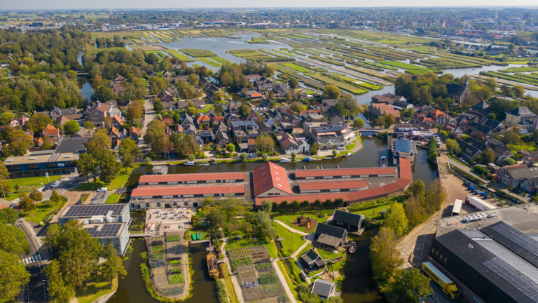 Vrijwilligersdag bij Museum BroekerVeiling: “Zoals we het nu willen doen, hebben we het nooit gedaan”