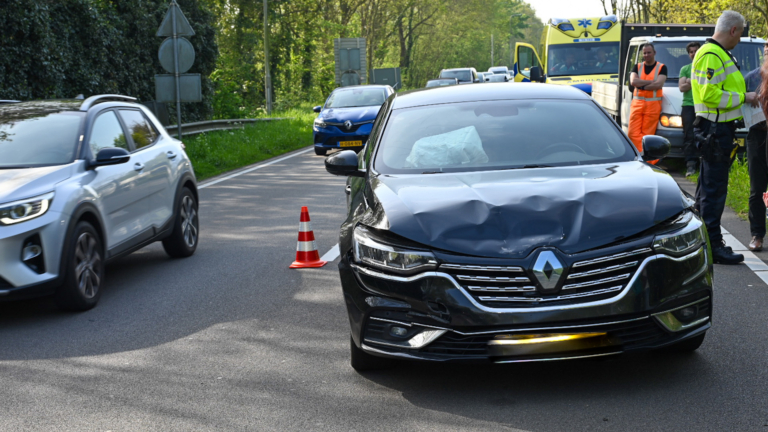 Kop-staartbotsing op Heilooër Tolweg: schade en overlast