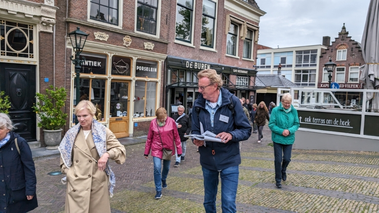 Misdaad en handhaving in het oude Alckmaer: “Denk niet dat het eeuwen geleden anders was dan nu”