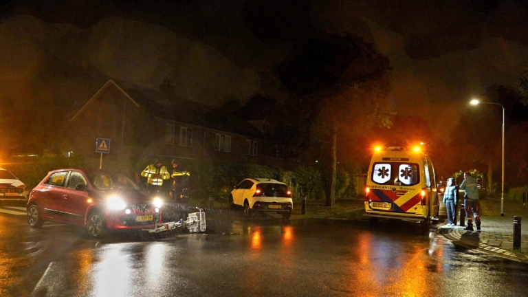 Automobilist ziet fietser over het hoofd op kruising in Castricum