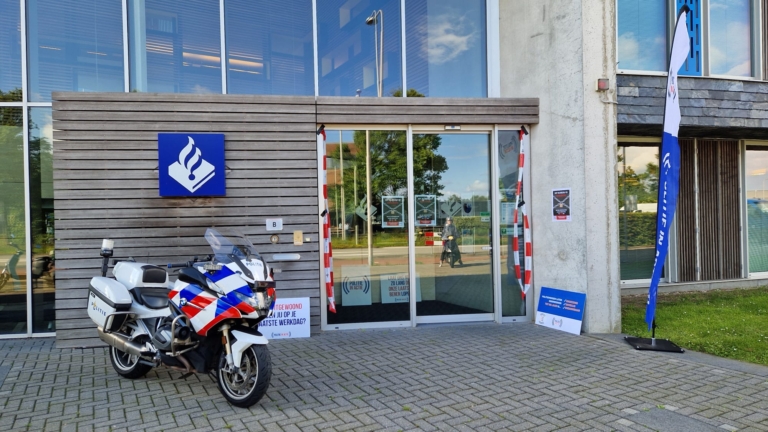 Politiebureaus dicht voor publiek: “Staken gaat eigenlijk tegen je natuur in”