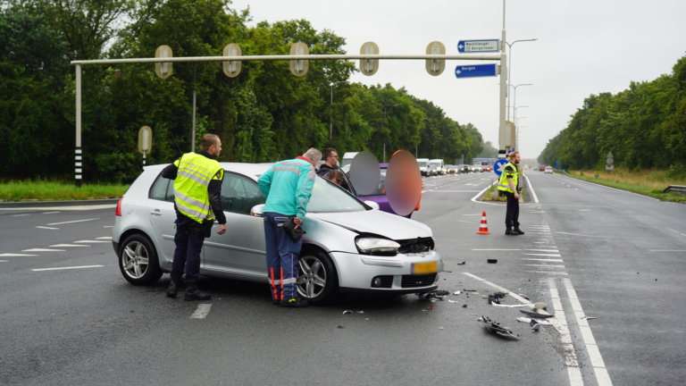 Gewonde bij ongeluk op Alkmaarse kruising