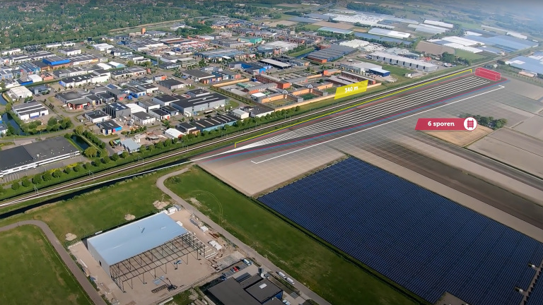 Treinen staan straks zes rijen dik in Dijk en Waard: Prorail koopt gemeentegrond