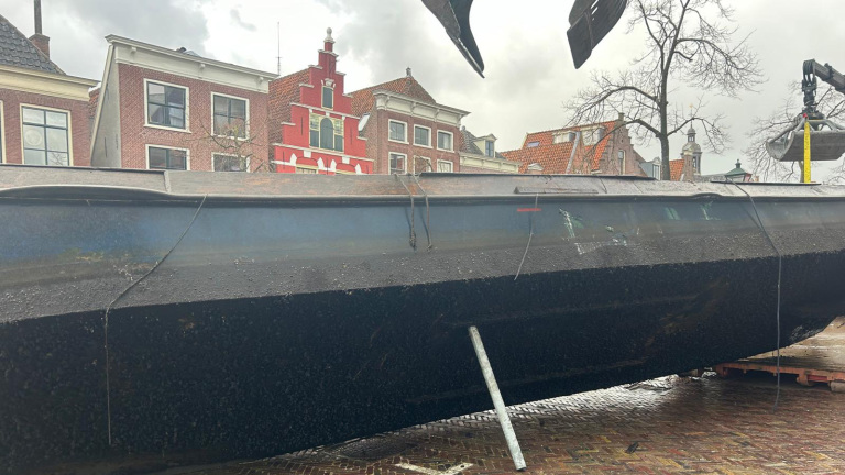 Paal-met-verkeersbordraadsel opgelost: geen vandaal, maar Stadswerk072 zaagde paal om