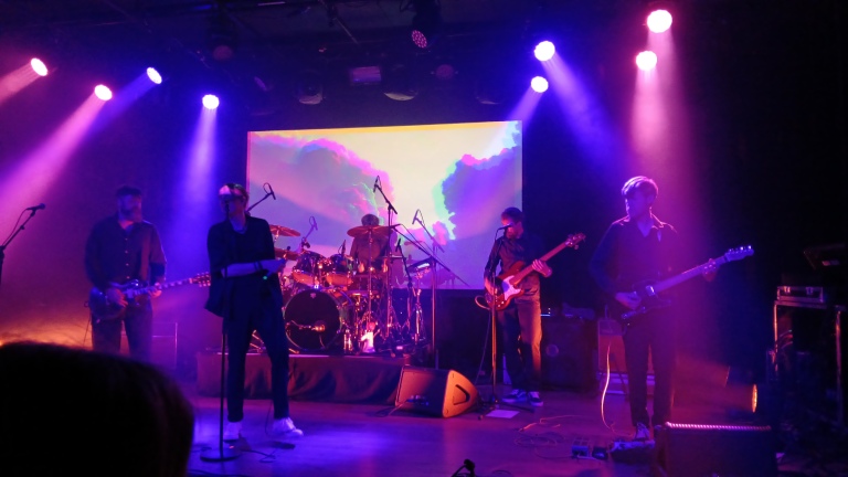 KunstNetTV lanceert nieuwe documentaire: Isogram – Familiar Faces and New Music