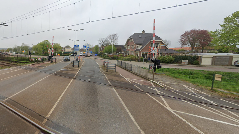 Spoorwegovergang Castricum veiliger: raad geeft klap op herinrichtingsplan van bijna miljoen