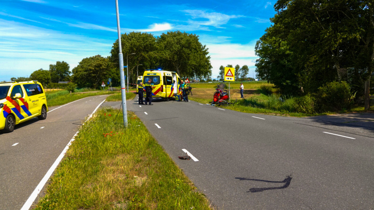 Scooterrijder gewond, fietser zelfs zwaar gewond na ernstig ongeval tussen Limmen en Akersloot