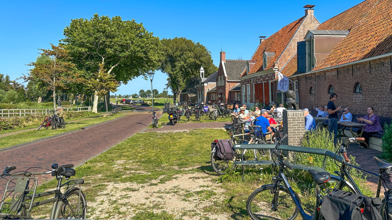 Brouwerij Egmond moet zich bij Hoeve Overslot voortaan richten op hapjes en gerechten: “Einde proeflokaal”
