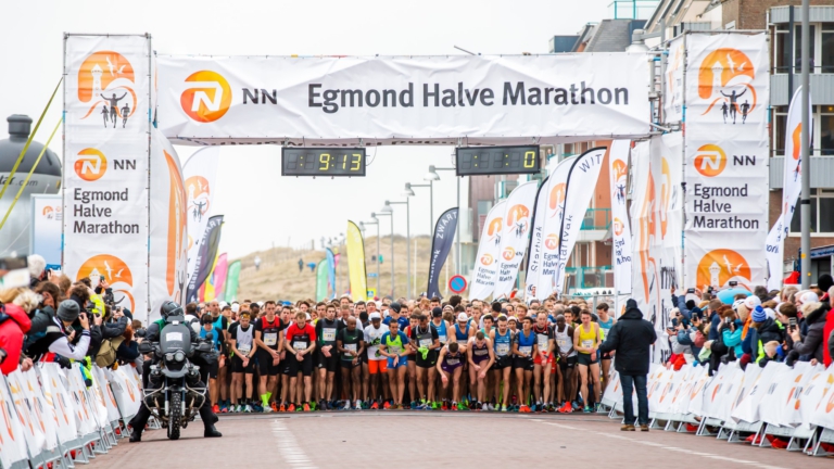 Terug naar de duinen: Egmond Halve Marathon weer bijna als vanouds