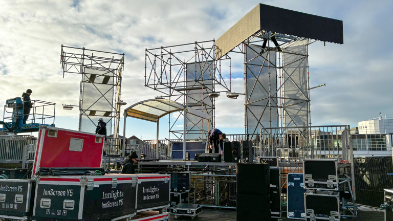 Feestelijke eindejaarsshows aangepast en dit jaar ook op televisie te zien: “Deze keer met festivalsfeer”