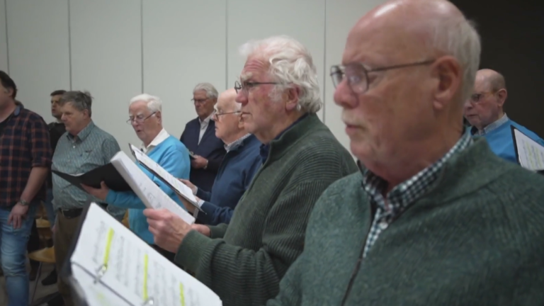 Mannenkoor Orpheus na 120 jaar in gevaar: “Als we niet meer vierstemmig kunnen zingen…”