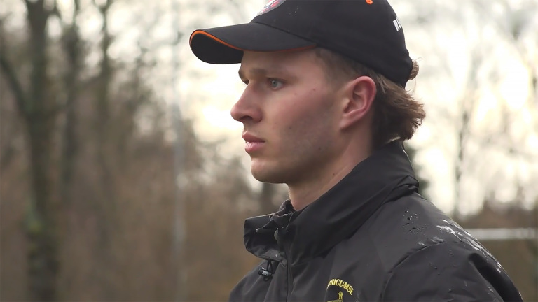 Castricumse Rugbyclub blijft jonge hoofdtrainer steunen ondanks verliezen: “Voor de groep voelt het goed”