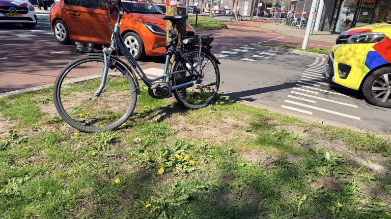 Fietser gewond bij aanrijding op oversteekplaats Laan van Straatsburg