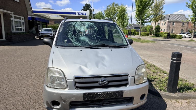 Scooterrijder gewond na botsing met auto in Heerhugowaard