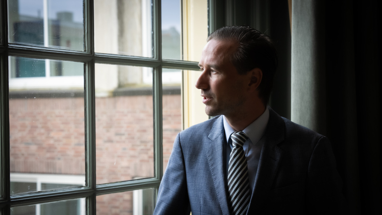 Van de redactie: politiek spel laat college glibberen op laatste benen
