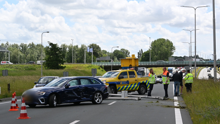 Ongeval op N242 zorgt voor flinke verkeershinder bij begin avondspits