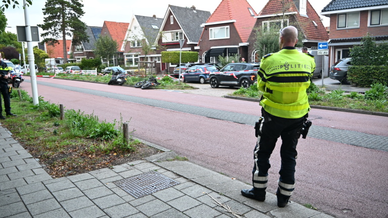 Fatbiker ernstig gewond door ongeluk met scooterrijder naast hem