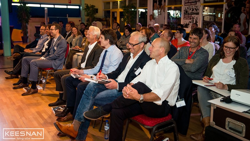 Brainstormsessie 'Bouw en Ondernemen' met Maxime Verhagen en burgemeester Ter Heegde