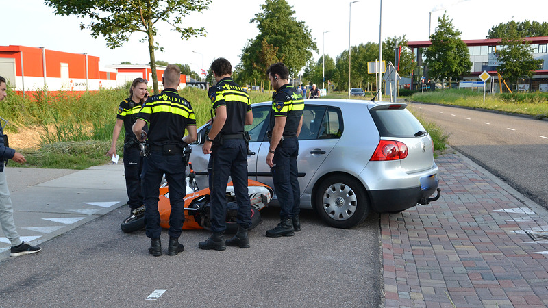 Scooterrijder gewond na voorrangsfout op Westelijke Randweg