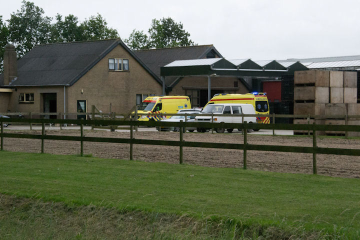 Traumaheli rukt uit na ongeval in Hensbroek (FOTO)