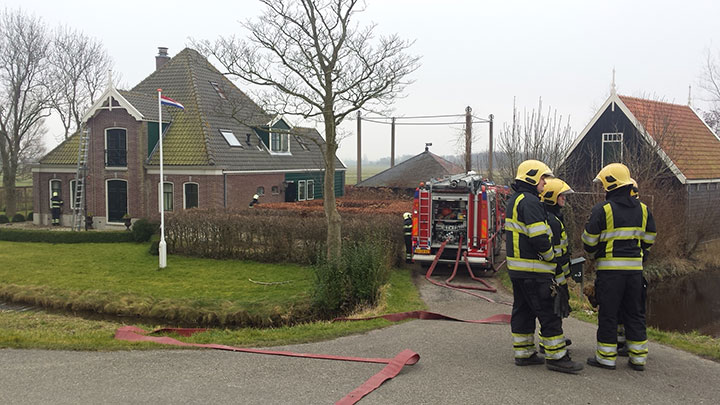 20150215 schoorsteenbrand driehuizen