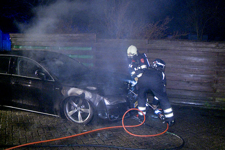 20150309 autobrand Asturiestraat