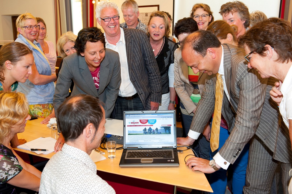 Jongeren debatteren met elkaar over multiculturele vraagstukken (AUDIO & FOTO)
