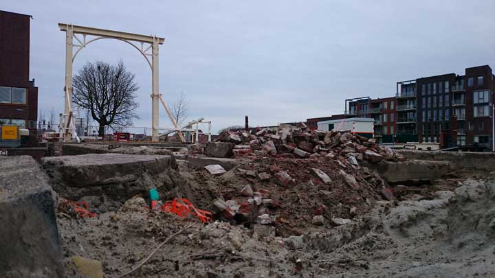 20150306 boombrug-vervuilin