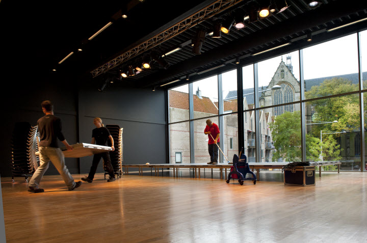 de vest_pleinzaal