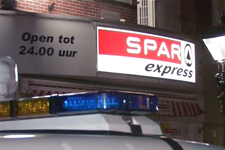 Brommer uitgebrand in Victoriepark (FOTO)