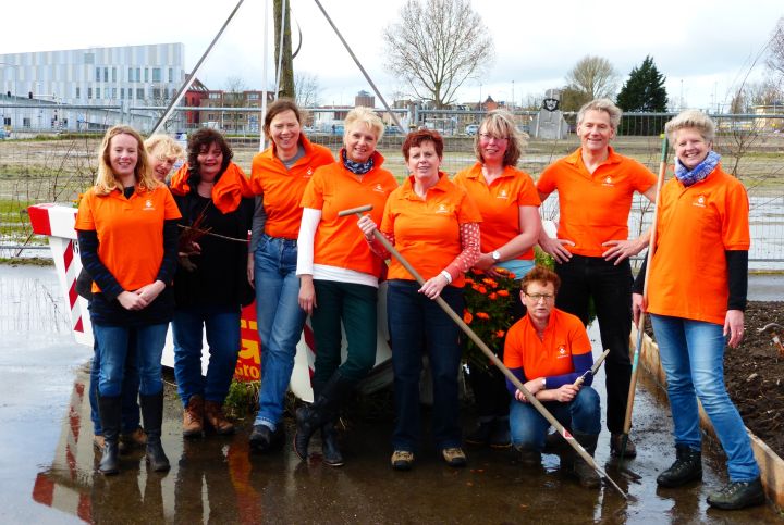 Medewerkers Bibliotheek Kennemerwaard actief tijdens NLdoet (FOTO)