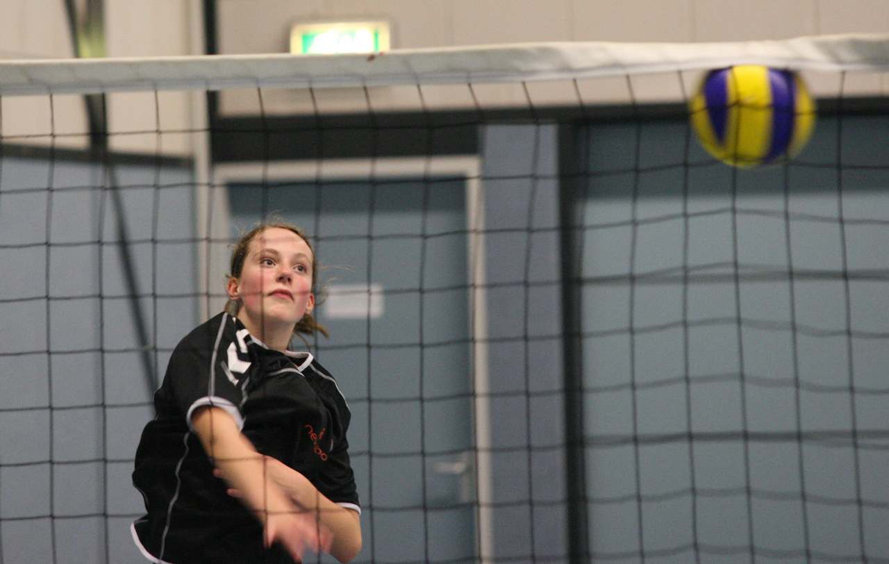 Volleybalclinic in Sportcomplex Oosterhout goed bezocht (FOTO's)