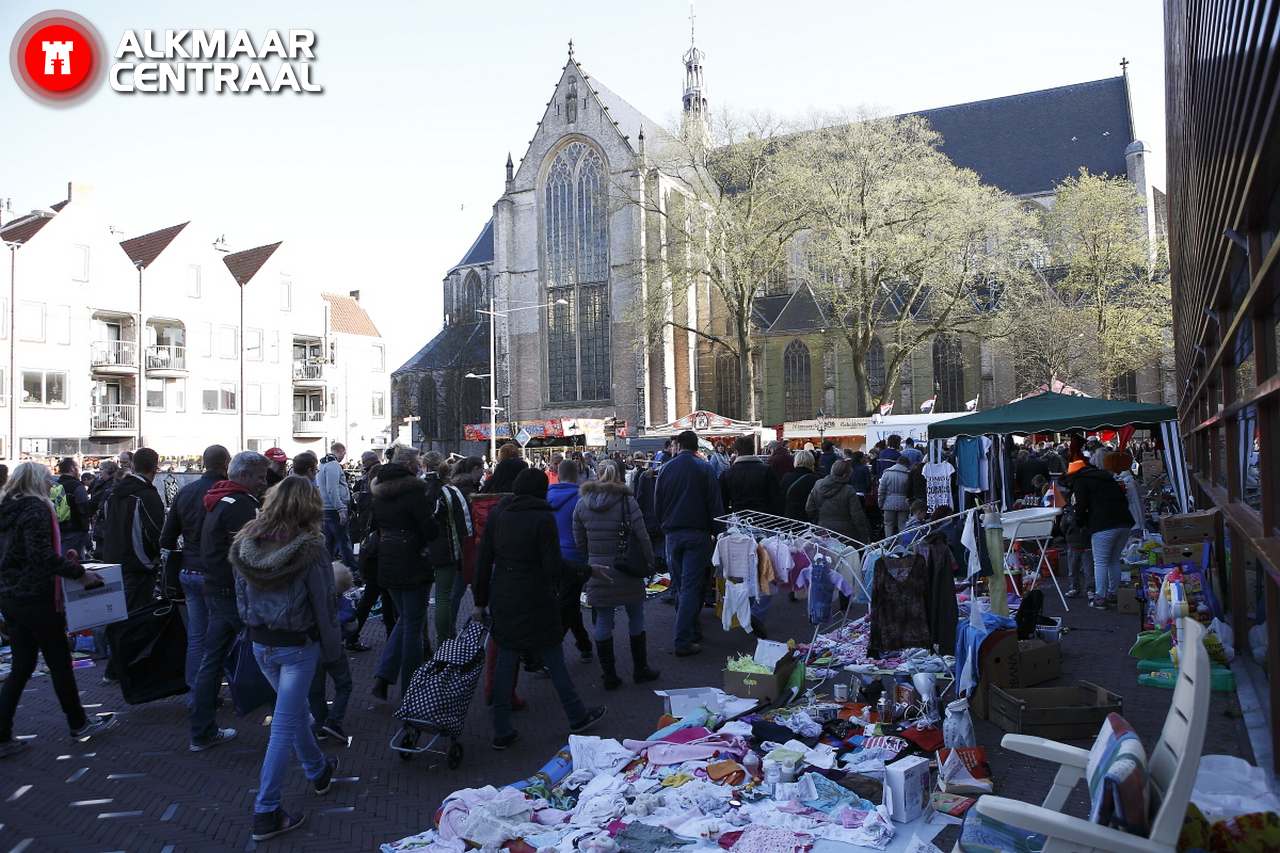 Alkmaar 'de avond ervoor' al lekker druk (FOTO's)